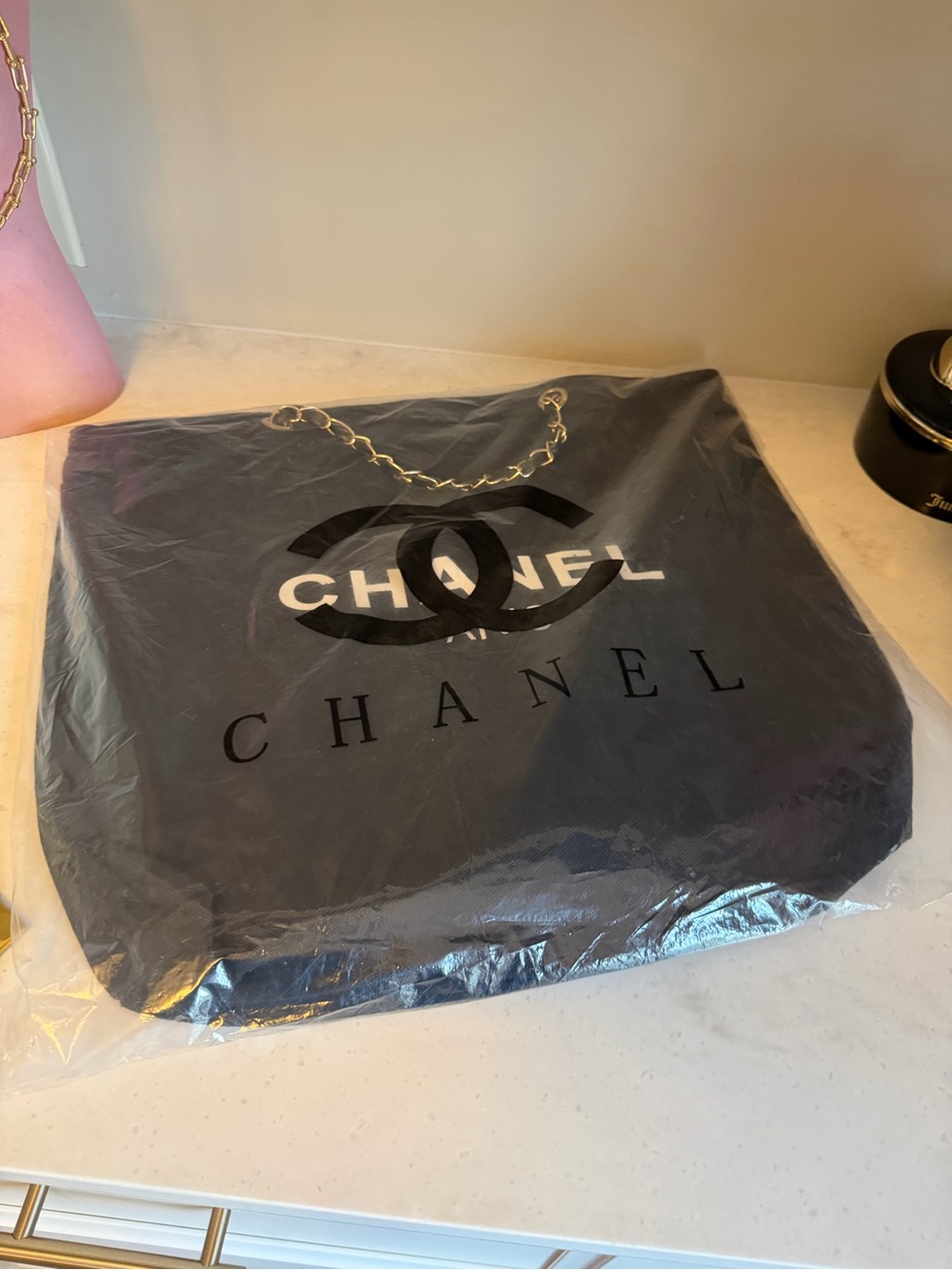 CHANEL NIP GWP Paris Parfum Black Canvas Tote with Gold Chain Detail - Picture 15 of 16